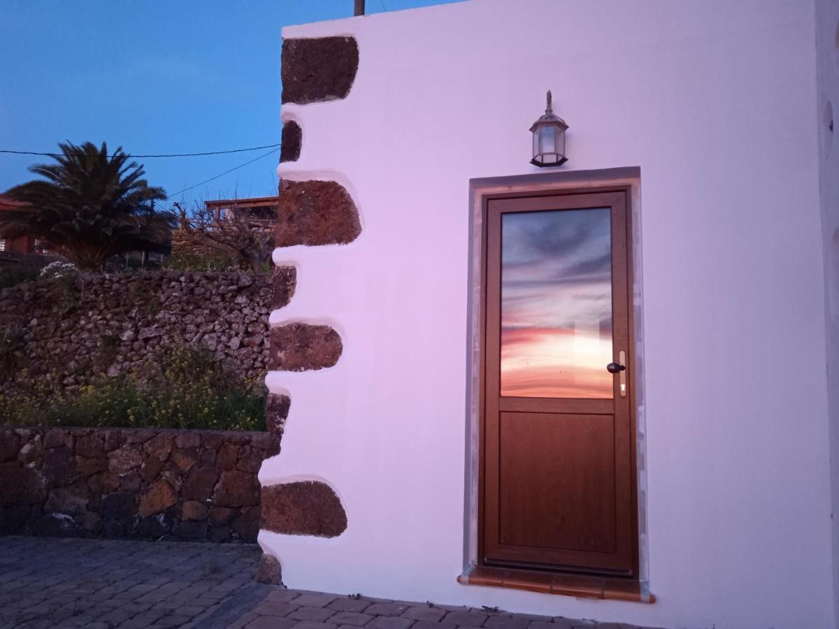 Casa Ben Abora * Las Rosas (El Hierro)